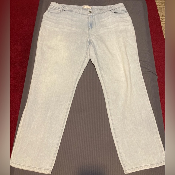 Ladies Size 16 Petite J. Jill Relaxed Leg Boyfriend Light Washed Jeans - Picture 3 of 16